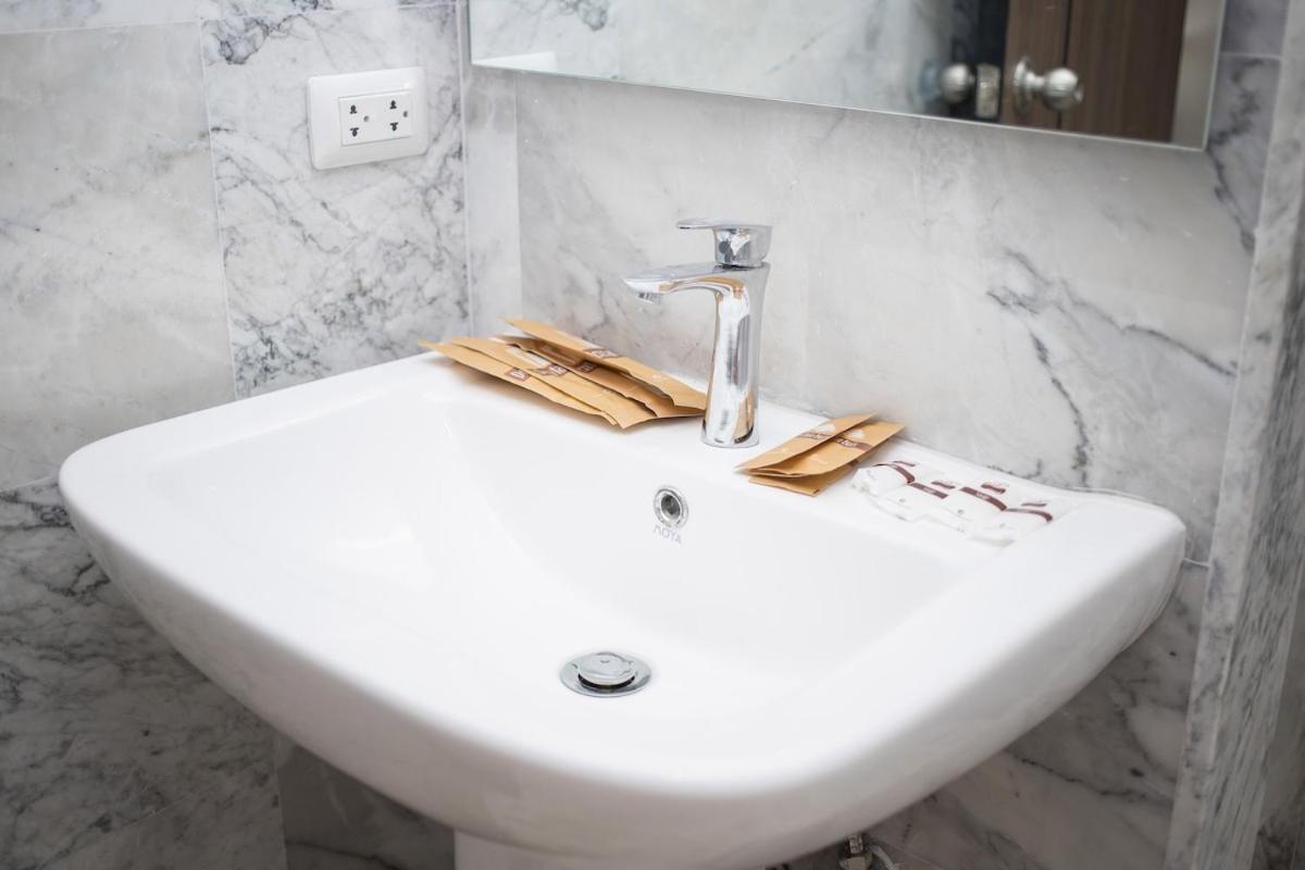 Апартаменты 1Br Naiharn Beach S311 By Ibg Property Nai Harn ภายนอก รูปภาพ